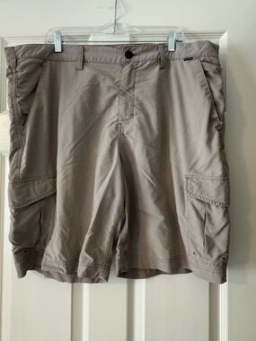 Hurley Men's Command Cargo Shorts in Light Khaki